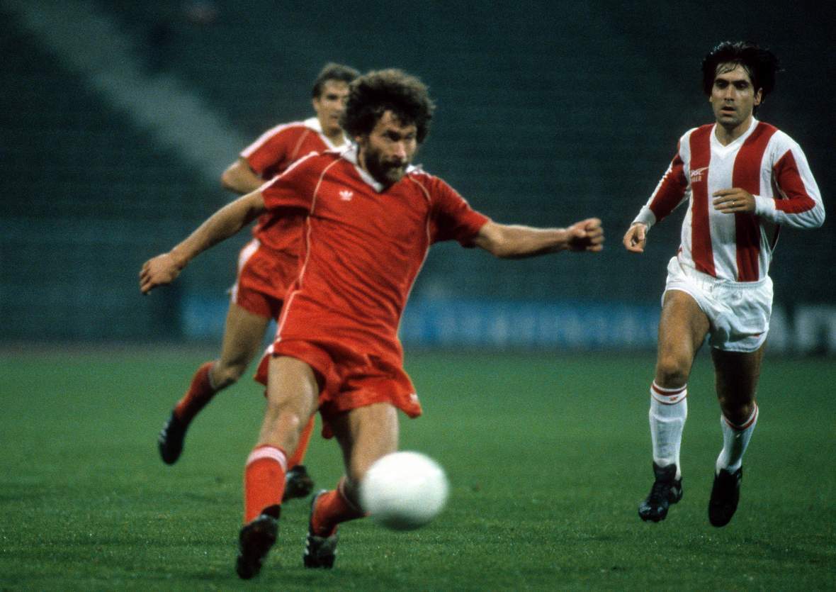 Macht's der FCB wie Breitner 1980? Jetzt auf Olympiakos Piräus gegen FC Bayern wetten