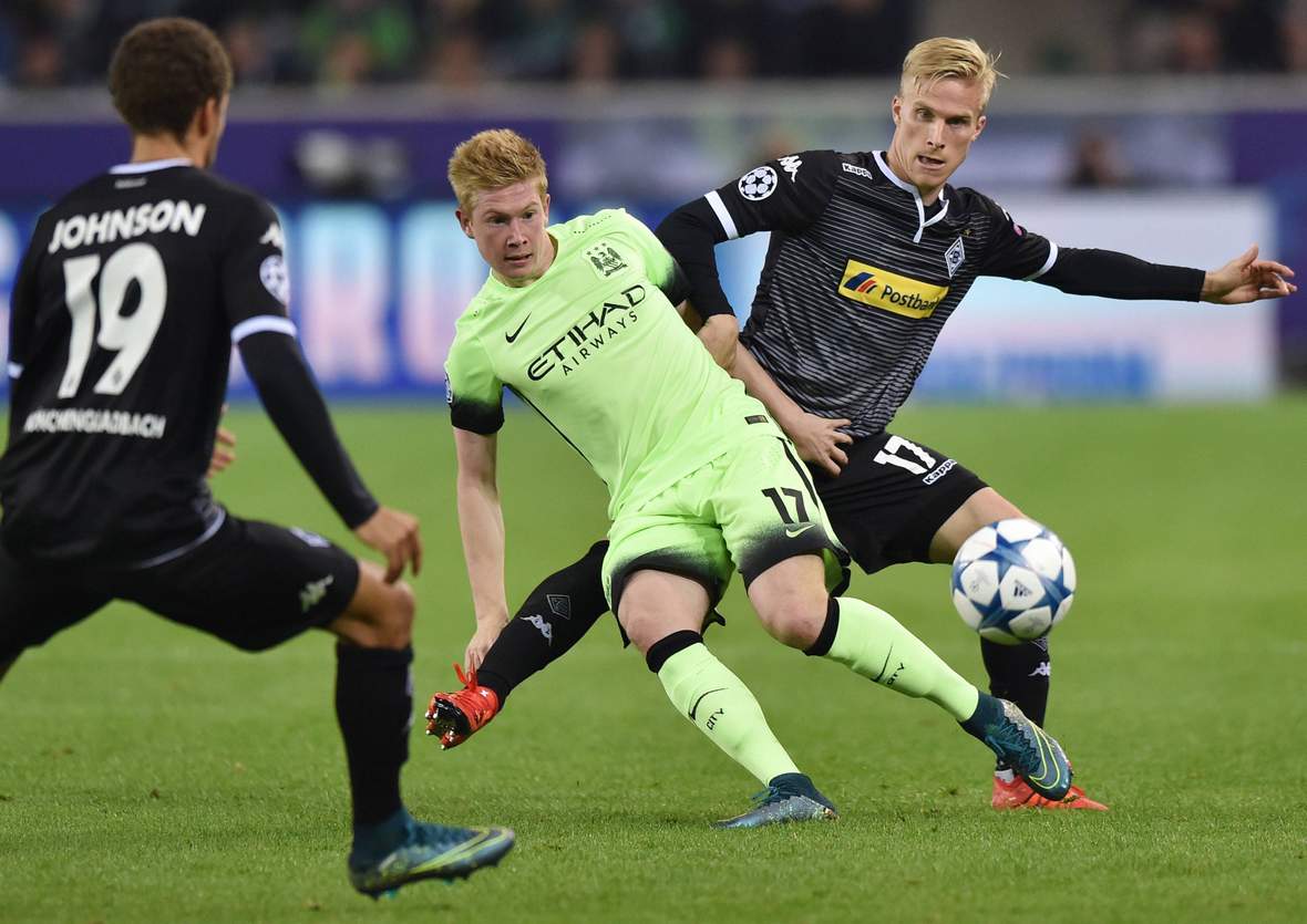 De Bruyne Wendt ManCity Gladbach Champions League Kevin de Bruyne im Zweikampf mit Oscar Wendt. Unser Tipp: Manchester City gewinnt gegen Gladbach.