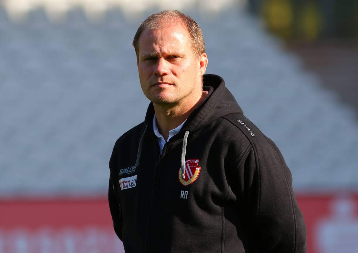 René Rydlewicz steht heute in der 3. Liga an der Seitenlinie.