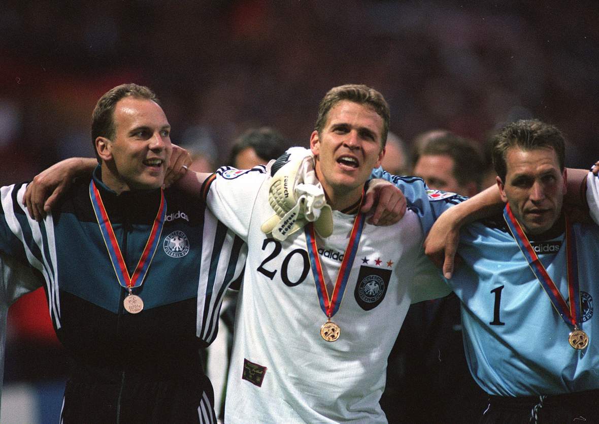 Reck Bierhoff Köpke EM EURO 1996 Oliver Reck, Oliver Bierhoff und Andreas Köpke beim EM-Triumph 1996.