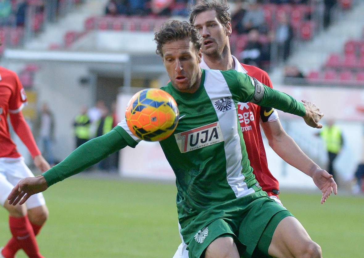 Truckenbrod Preußen Münster 3. Liga Jens Truckenbrod im Trikot des SC Preußen Münster.