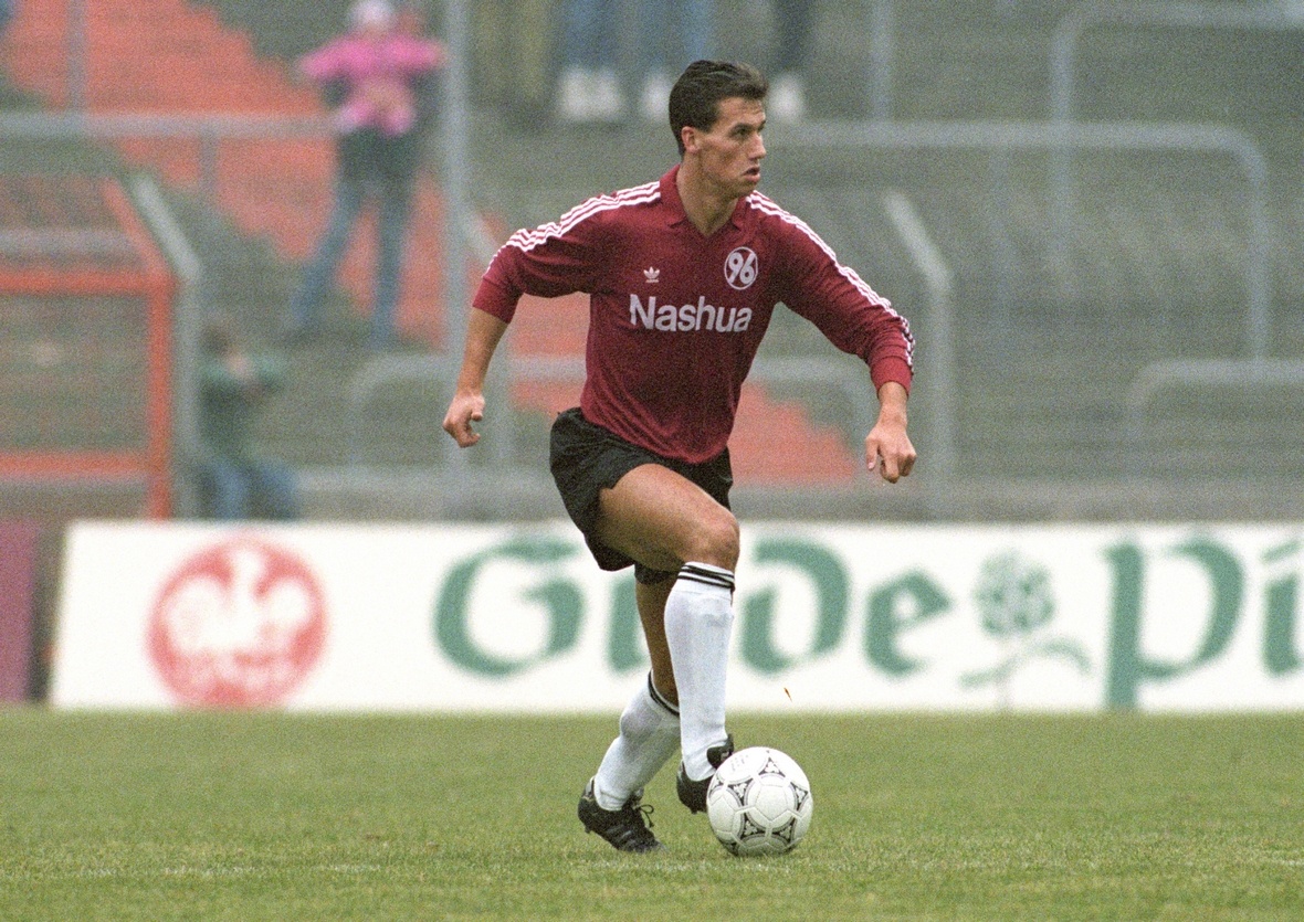 Sundermann Hannover 96 2.Bundesliga Axel Sundermann im Trikot von Hannover 96.