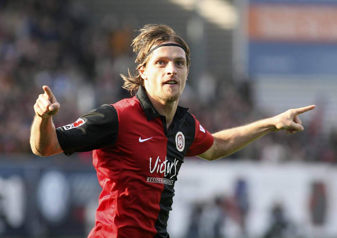 Benjamin Siegert, Wehen Wiesbaden, 2. Bundesliga Benjamin Siegert im Trikot des SV Wehen Wiesbaden