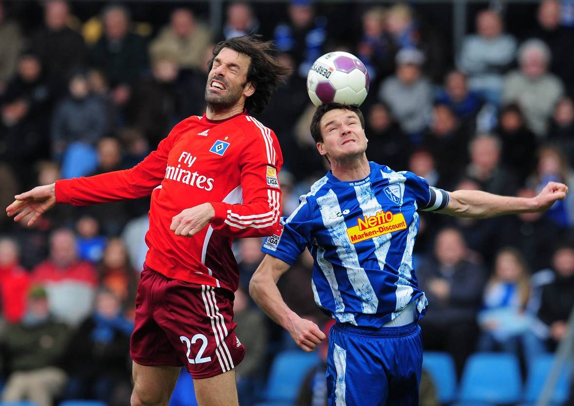 ruud van nistelrooy, marcel maltritz, hsv, vfl bochum, bundesliga Ruud van Nistelrooy im Zweikampf mit Marcel Maltritz